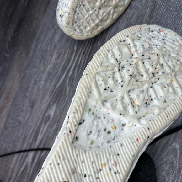 Knit Converse, Women’s size 8 - Picture 3 of 7